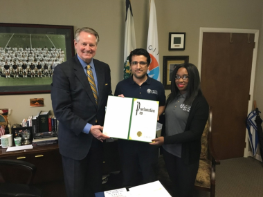 Mayor Williams Joins Nationwide Effort to Recognize Impact of National Service Mayor Williams Joins Nationwide Effort to Recognize Impact of National Service